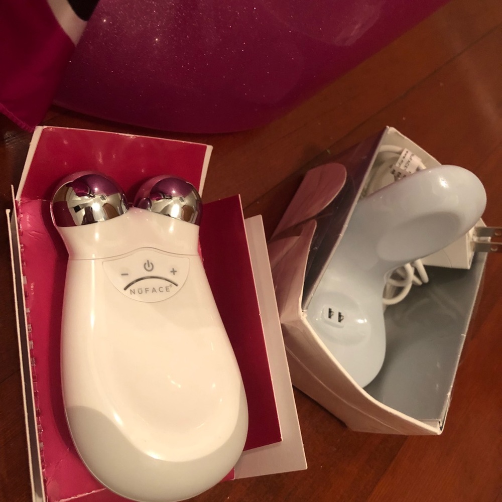 NUFACE Trinity Facial Toning Device